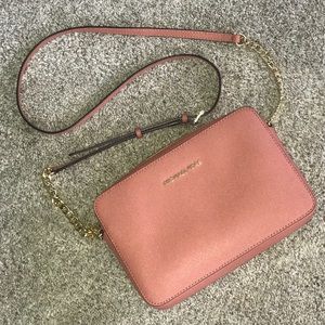 ‼️MICHAEL KORS CROSSBODY PURSE‼️